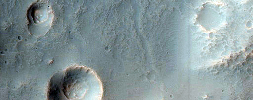 Crater in Sirenum Fossae
