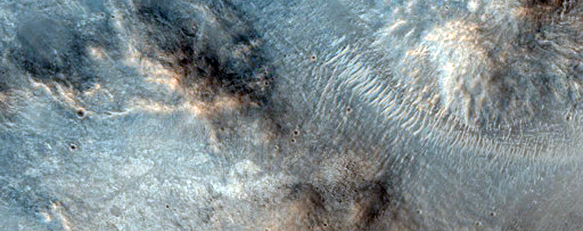 Crater in Tyrrhena Terra with Hydrated Minerals
