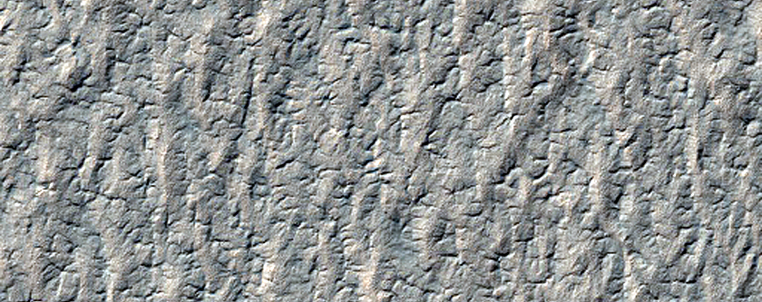 Small Circular Feature on South Polar Layered Deposits

