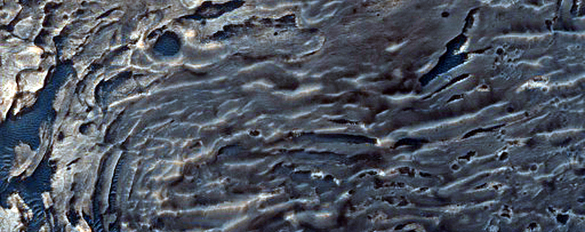 Layered Crater Fill Material
