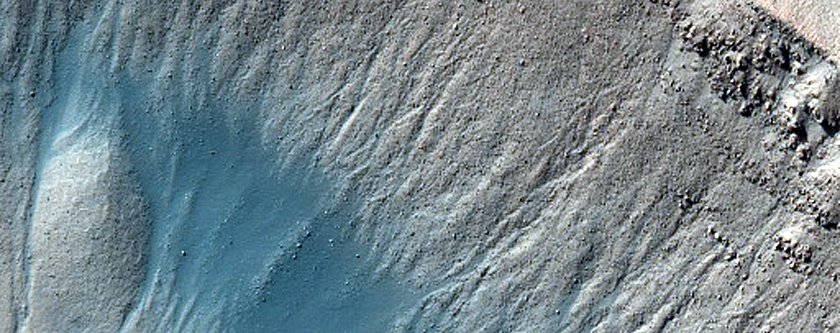 Well-Preserved 3-Kilometer Impact Crater
