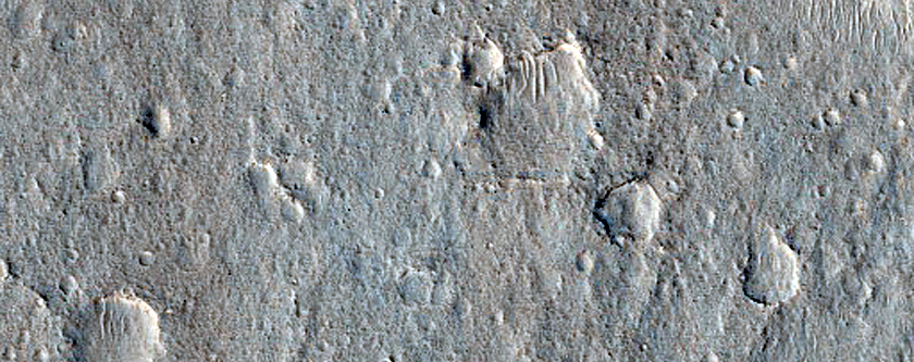 Crater Floor and Rim in Margaritifer Terra
