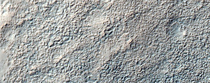 Greater Terra Sirenum Crater Rim or Escarpment
