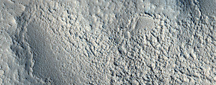 Northern Mid-Latitude Crater Interior
