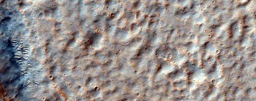 Large Channel East of Majuro Crater
