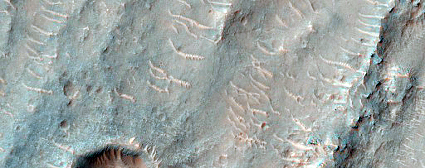 Layers and Grooves in Margaritifer Terra
