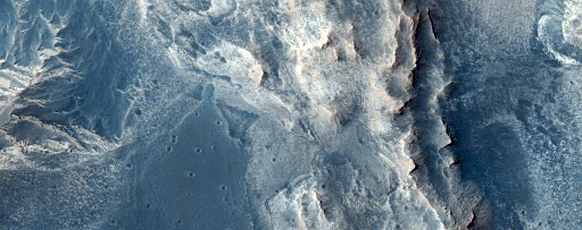 Light-Toned Material Exposed in Spur on West Candor Chasma Wall