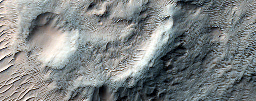 Mound in Holden Crater