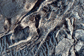 Light-Toned Layering in Ius Chasma
