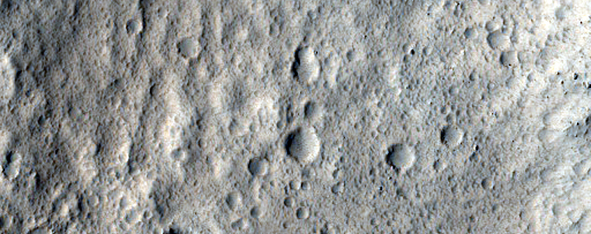 Terrain around Yelwa Crater