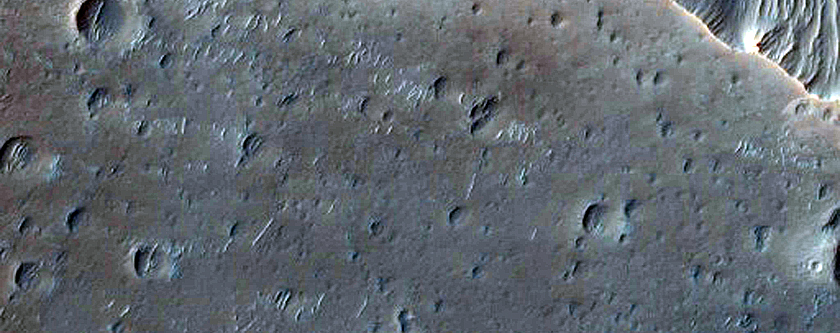 Ius Chasma Interior