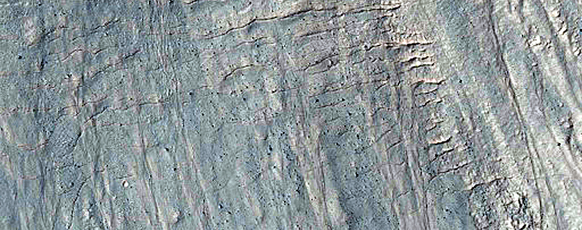 Layer in Crater Wall