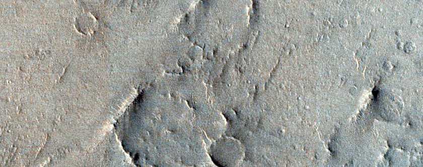 Lower Crevasse Leading into Isidis Planitia