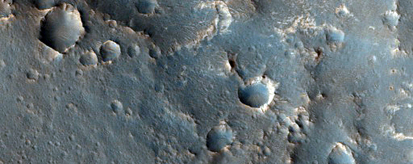 Phyllosilicate-Rich Terrain South of Mawrth Vallis