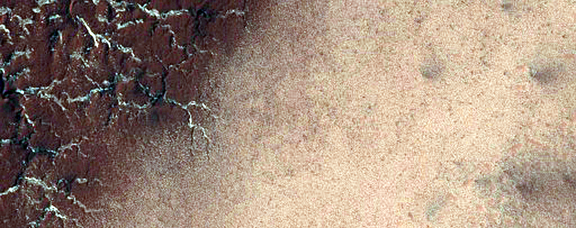 Large Spider Structures Southeast of Rayleigh Crater