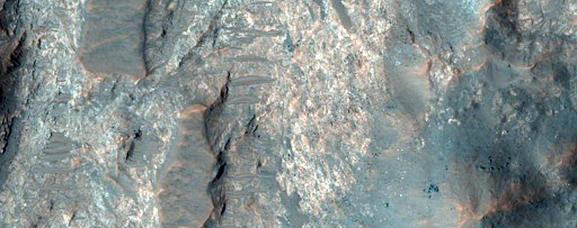 Transverse Aeolian Ridges near Central Uplift of Crater