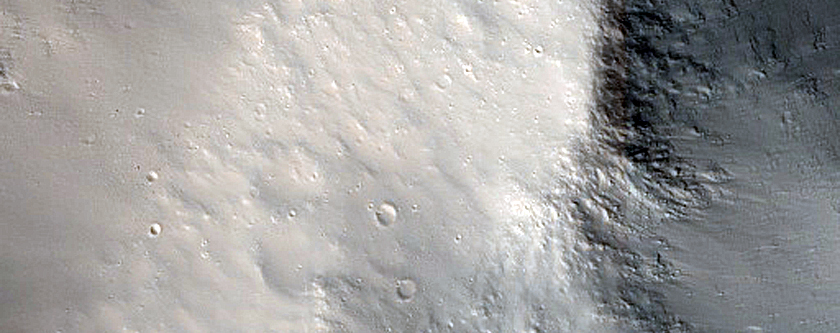 Possible Melt Pools around Tavua Crater