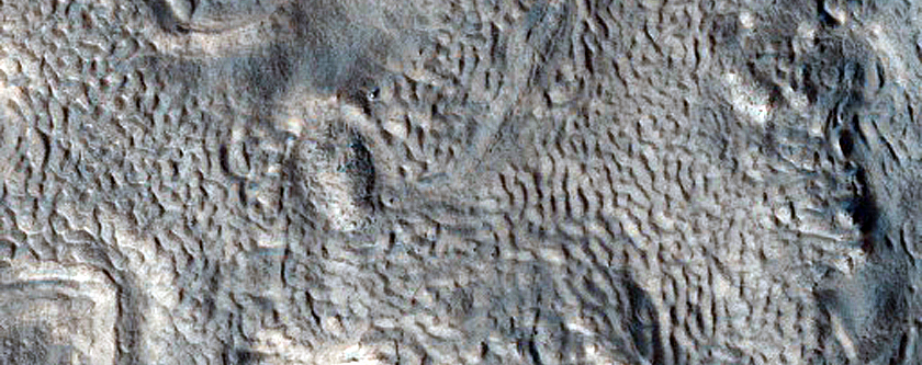 Features in Mamers Valles