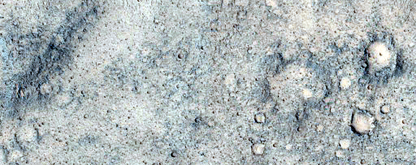 Crater at Head of Streamlined Form in Maja Vallis