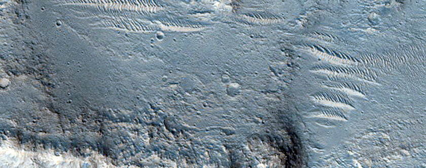 Ridges on Channel Floor South of Da Vinci Crater