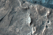 Possible Jarosite-Rich Stratigraphy in Ius Chasma