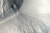 Well Preserved Crater in Isidis Planitia