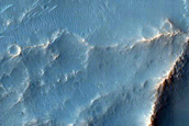 Crater Rim in Terra Sirenum