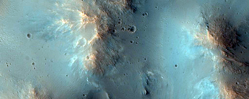 Fractured Crater in Xanthe Terra