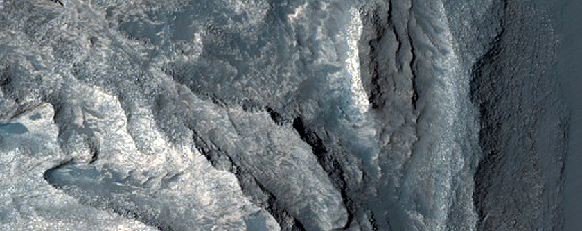 Northwest End of Stratified Mound in Juventae Chasma