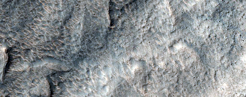 Layers and Bands near Dao Vallis