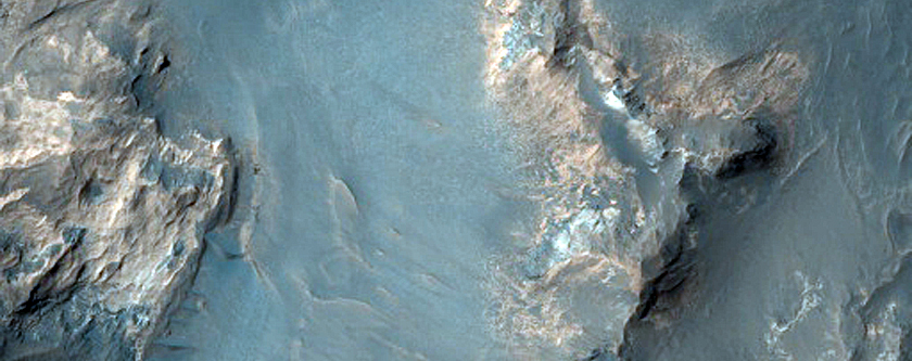 Slope Feature Monitoring in Aureum Chaos