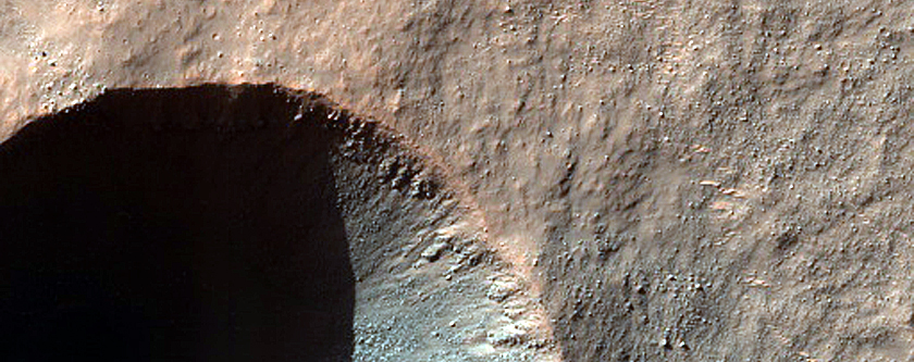 Well-Preserved Impact Crater in Hesperia Planum