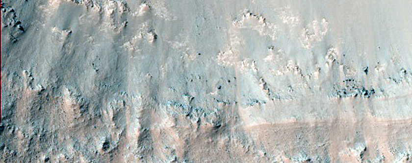 Stratigraphy in Huygens Crater