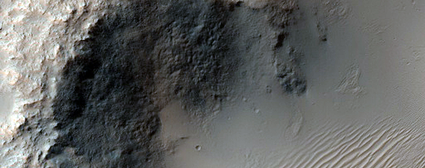 Layers in Center of Crater in Tyrrhena Terra