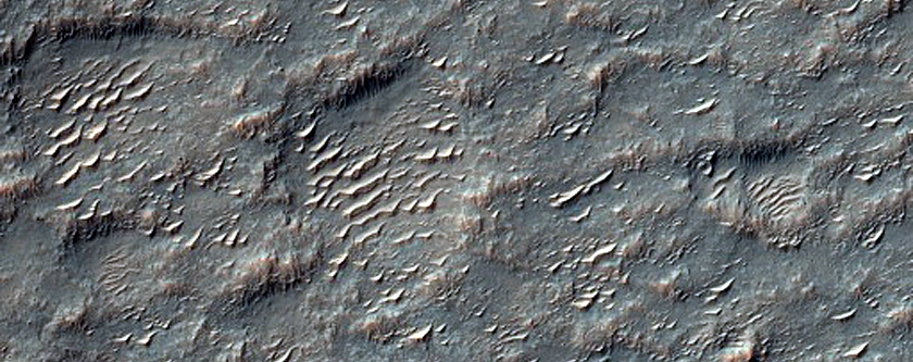 Mare-Type Ridge in Crater Floor Material