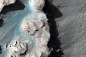 Monitor Slope Features in Rabe Crater