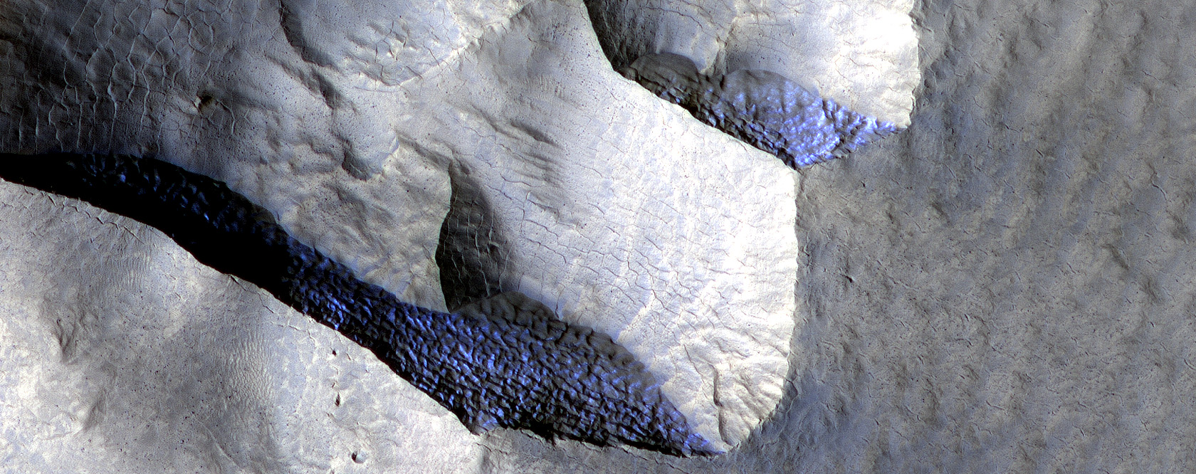 Acantillados helados en Marte