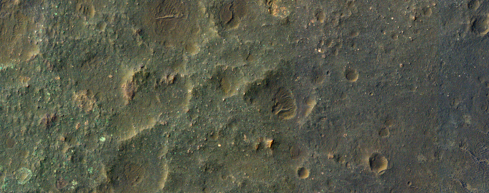 Megabrekzien auf dem Boden des Luba-Kraters