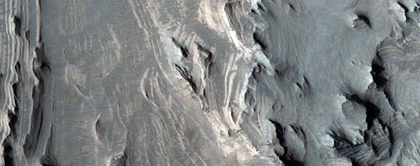 Layers on Floor of West Candor Chasma