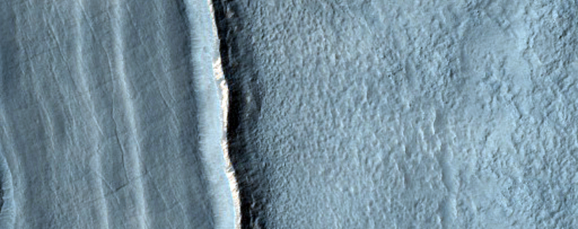 Dipping Layers South of Reull Vallis