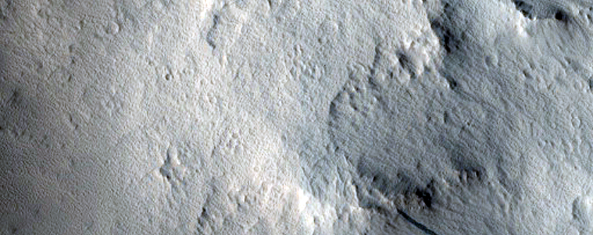 Intracrater Dunes and Rim