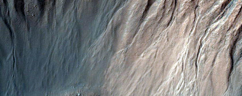 Well-Preserved 3-Kilometer Impact Crater in Nereidum Montes
