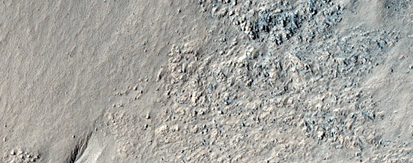 Gullies in Crater near Reull Vallis