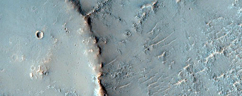 Ridges in Huygens Crater