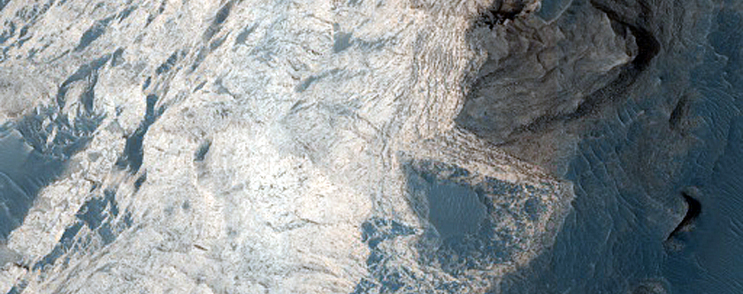 Light-Toned Outcrops in Aurorae Chaos