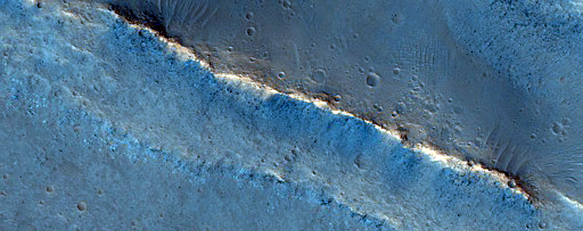 Layers in Hydraotes Chaos