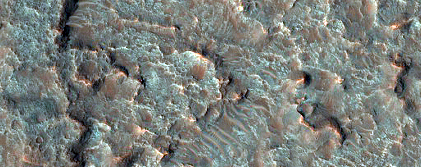 Layered Bedrock in Tyrrhena Terra