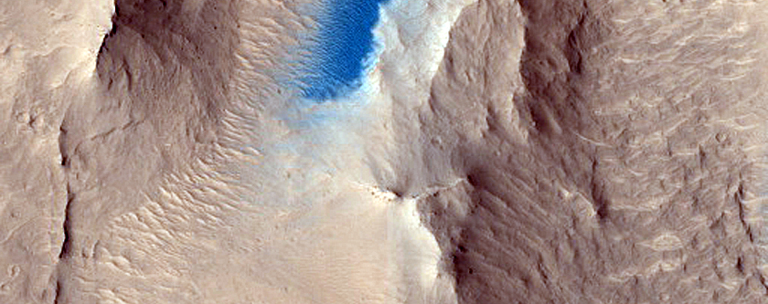 Layers in Depression South of Aeolis Mensae