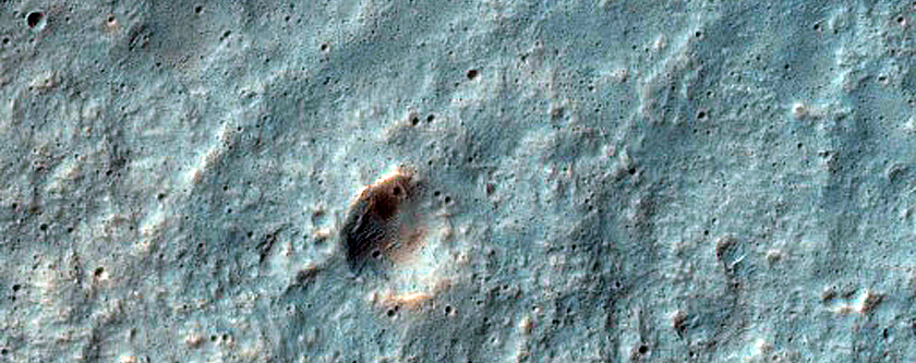 Small Crater with Gullies in Terra Cimmeria