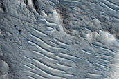 Central Peak and Pit of Crater in Chryse Planitia